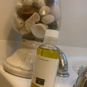 Supreme Hair Growth Oil by Mezl Wellness